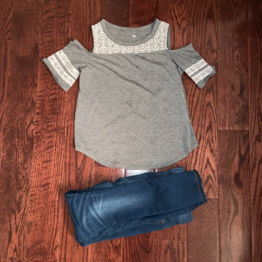 So girls short sleeve with jeans